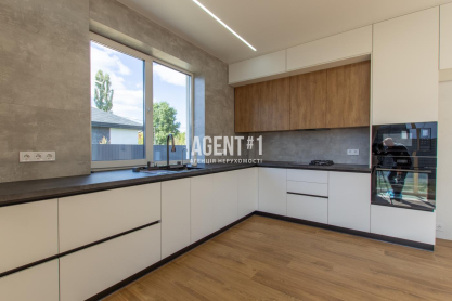 Будинок з ремонтом 108 м². Білогородка. 