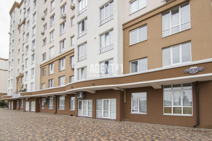 ЖК Львівський маєток, фасадне приміщення, 118 кв.м. 1-й поверх