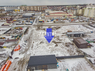 Участок 20 соток правильной формы под коммерцию.