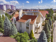 Продаж готового просторого будинку з укриттям в центрі Петропавлівської Борщагівки 