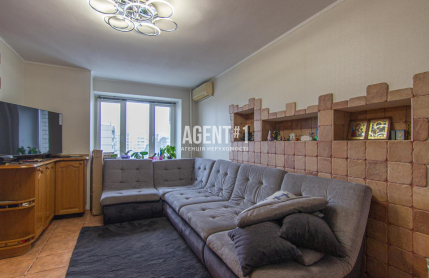 Продаж 3кім. 5хвил. до метро Святошино 71.2кв. м, вул.Котельникова 13,Київ