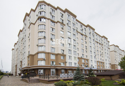 ЖК Львівський маєток, фасадне приміщення, 112 кв.м. 1-й поверх