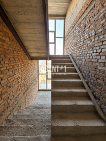 Будівля Петропавлівська  Борщагівка | 2000 м² | 27 соток | ЛІФТ | БАСЕЙН