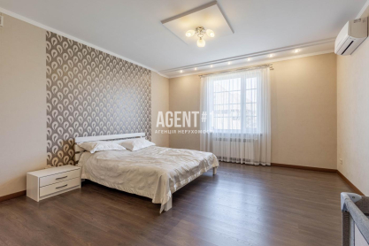 продаж будинку 430м з гаражем, 8 соток