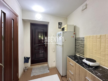 1-кімн. квартира біля озера, 20 кв.м., метро Житомирська