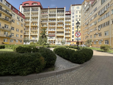 ЖК Чайка, 3-кімн. 145.7 кв.м., вул. Лобановського, 21