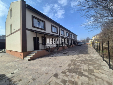 Продаж  таунхаусів в IІ черзі на стадії будівництвау  Вишневому 117 кв.м. з центральними комунікаціями. Від Забудовника!  