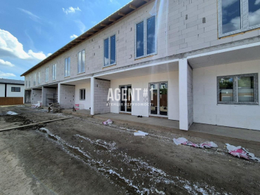 Продаж  таунхаусів в с. Святопетрівске. Газ. Гарна локація.