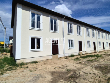 Продаж  таунхаусів в с. Святопетрівске. Газ. Гарна локація.