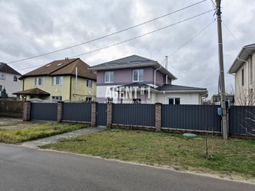 Продаж якісного будинку  150 кв.м.  на ділянці 8 сот. в с.Старі Петрівці