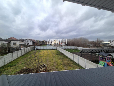 Продаж якісного будинку  150 кв.м.  на ділянці 8 сот. в с.Старі Петрівці