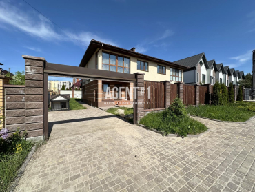 Продаж якісного будинку (дуплекс) біля ЖК Чайка, 130 кв.м.
