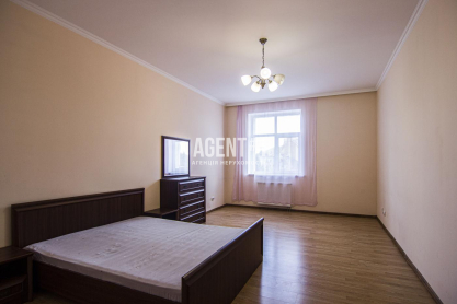 ЖК Петропавлівський, 2-кімн., вул. Борщагівська, 30а в с.П. Борщагівка