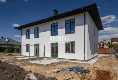 Продаж дуплекса 132м Білогородка, 4сот.