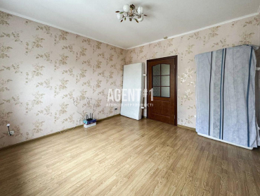 ЖК Чайка, 3-кімн. квартира, 85 кв.м., вул. Лобановського б.9 у с.Чайки
