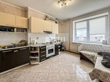 ЖК Чайка, 3-кімн. квартира, 85 кв.м., вул. Лобановського б.9 у с.Чайки