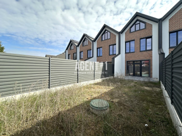 Продаж готового таунхауса поруч з ЖК Чайка, 153 кв.м.