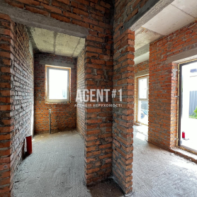 Без%  Продаж  дуплекс з цегли 143+73м.кв у подарунок! 3 сотки. с.Гатне