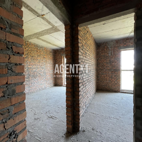 Без%  Продаж  дуплекс з цегли 143+73м.кв у подарунок! 3 сотки. с.Гатне