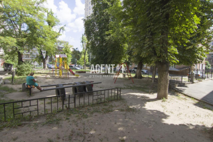 2-кімн. вул. М.Кривоноса 19, Соломенка Київ