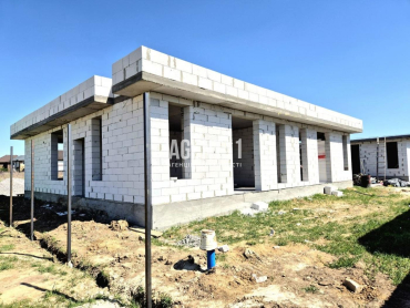Одноповерховий дуплекс, 74 м².  Святопетрівське.