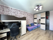 Продаж великої трикімнатної квартири. Гарматна 31а
