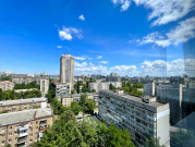 Продаж великої трикімнатної квартири. Гарматна 31а