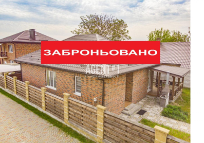 Будинок 140 вул. Калініна, с. Петропавлівська Борщагівка