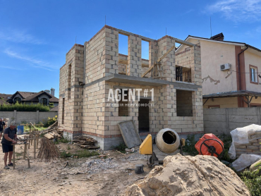 Сучасний будинок біля ЖК Чайка, 138 кв.м., 4 сотки, газове опалення