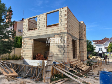 Сучасний будинок біля ЖК Чайка, 138 кв.м., 4 сотки, газове опалення