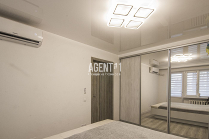 Продаж затишної 2кімн.кв. ,вул. Леся Курбаса , 18 у м.Київ