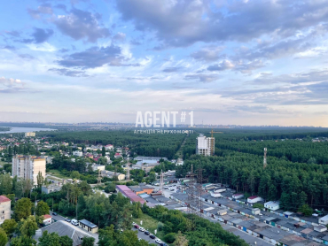ЖК Ярославичи Продаж великої двокімнатної квартири.