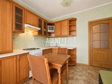 Продаж 1-кімнатної , 3 поверх, Масани. Чудовий стан будинку