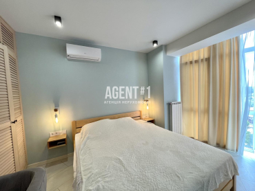 Продаж квартири ЖК Чайка, 2-кімн. 65 кв.м.