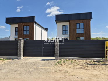 Продаж газифікованого будинку в Білогородці. Поруч Сільпо. Без %