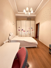 ДВОРІВНЕВА КВАРТИРА 195 М² З ДРУГИМ СВІТЛОМ $320 000
