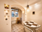 ДВОРІВНЕВА КВАРТИРА 195 М² З ДРУГИМ СВІТЛОМ $320 000