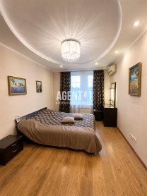 ДВОРІВНЕВА КВАРТИРА 195 М² З ДРУГИМ СВІТЛОМ $320 000