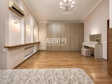 ДВОРІВНЕВА КВАРТИРА 195 М² З ДРУГИМ СВІТЛОМ $320 000