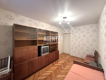 3-кімн. квартира, 68,4 кв.м., вул. Бакинська, 26, метро Дорогожичі