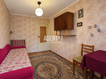 Продаж 3-кімн. квартири, 57.6 кв.м., вул.Миколи Василенка 6А у Київі.