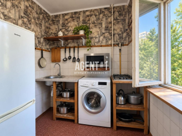 Продаж 3-кімн. квартири, 57.6 кв.м., вул.Миколи Василенка 6А у Київі.