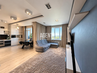 3-кімн. 95 м² ЖК Брест-Литовський, резервне живлення, Чайки