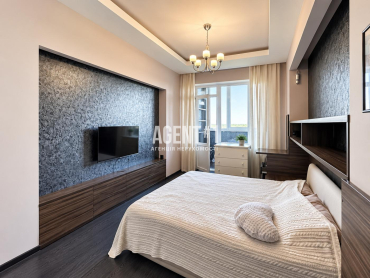 3-кімн. 95 м² ЖК Брест-Литовський, резервне живлення, Чайки