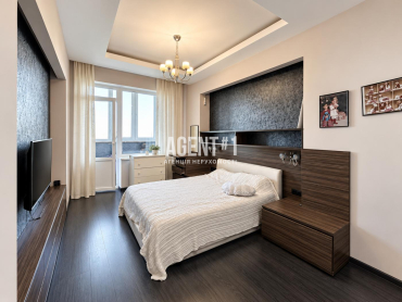 3-кімн. 95 м² ЖК Брест-Литовський, резервне живлення, Чайки