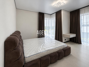 Перша здача! Квадрекс 75 м² КМ Garden Village, газ, власний двір