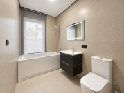 Перша здача! Квадрекс 75 м² КМ Garden Village, газ, власний двір