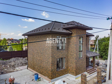 Продажа дома  120кв.м, г. Петропавловская Борщаговка