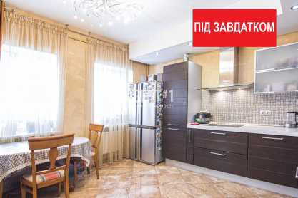 Квартира 4-кімнатна+гараж, вул.Сонячна в с.П.Борщагівка.