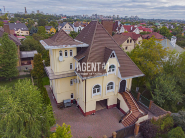 Продажа дома с. Софиевская Борщаговка